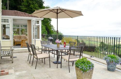 Redbrook House | Thornhill