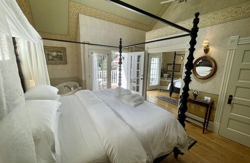 Fish Creek Bed & Breakfast | Thorp House Inn & Cottages