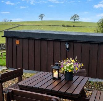 Alstonfield Apartment | Thors Cave Cabin, Peak District