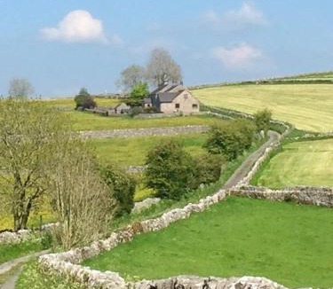 Alstonfield Apartment | Thors Cave Cabin, Peak District