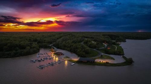 Kirksville Hotel | Thousand Hills State Park Cabins