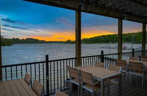 Kirksville Hotel | Thousand Hills State Park Cabins