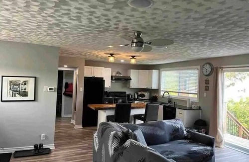 Leeds and the Thousand Islands House | Thousand Islands Pet Friendly Home Gananoque Kingston Ontario,