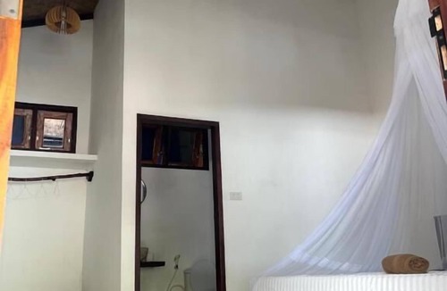 Bukit Lawang Hostel | Thousands of Bottles