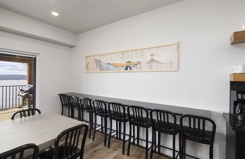 Hollister House | Three 7 bd homes w/hot tubs, sauna, & fire pits