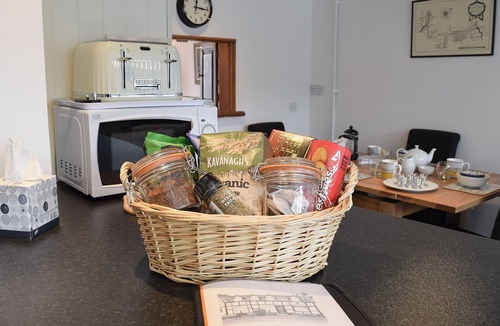 Chaddesley Corbett Cottage | Three Batch Cottages