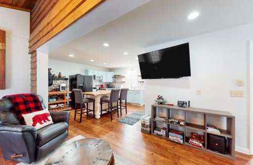 Blowing Rock House | Three Bears Cabin