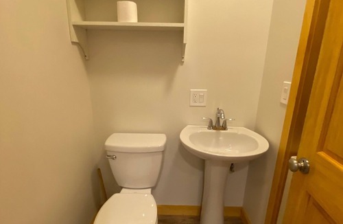 Chestertown Resort | Three Bears, Immaculate 2 Bed/2.5 bath suite, Heat/AC & Washer/dryer