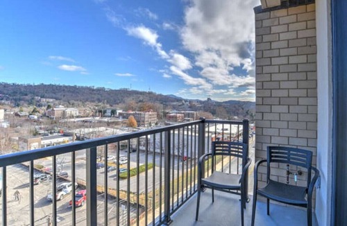 Asheville Condo | Three Bed Three Bath Central Downtown Condo