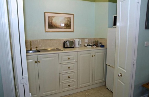 Yarra Glen Bed & Breakfast | Three-Bedroom Apartment Yarra valley