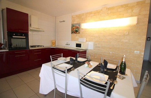 Empuriabrava Apartment | Three bedroom apartment with sea views