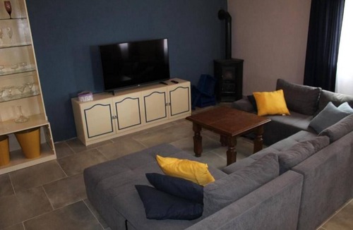 Gornje Selo Apartment | Three bedroom apartment with terrace Gornje selo, Šolta (A-21133-a)