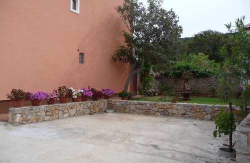 Veli Losinj Apartment | Three bedroom apartment with terrace Veli Lošinj, Lošinj (A-11495-b)