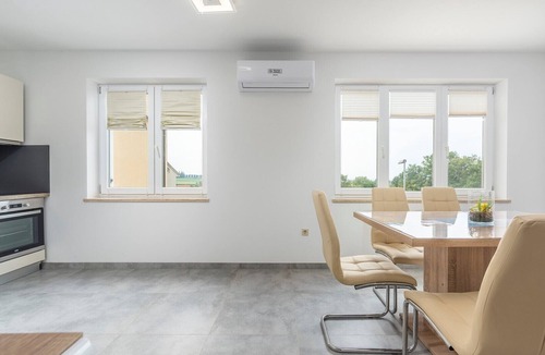 Dajla Apartment | Three-Bedroom Apartment Smilys II