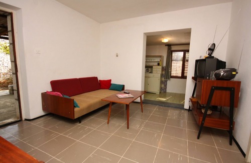 Necujam Apartment | Three bedroom apartment near beach Nečujam, Šolta (A-5186-a)