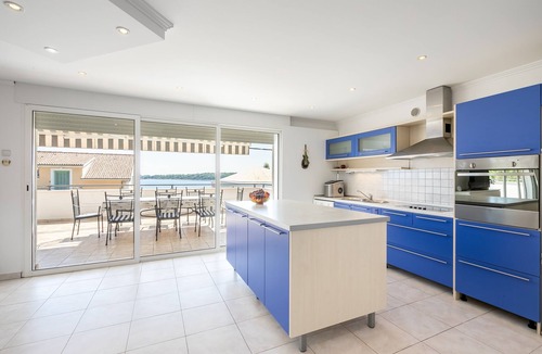 Potirna Apartment | Three bedroom apartment near beach Cove Nova, Korčula (A-11353-a)