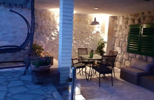 Meterize Apartment | Three bedroom apartment with terrace and sea view Šibenik (A-22457-a)