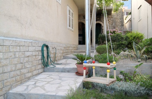 Bili brig Apartment | Three bedroom apartment with balcony and sea view Makarska (A-6767-a)