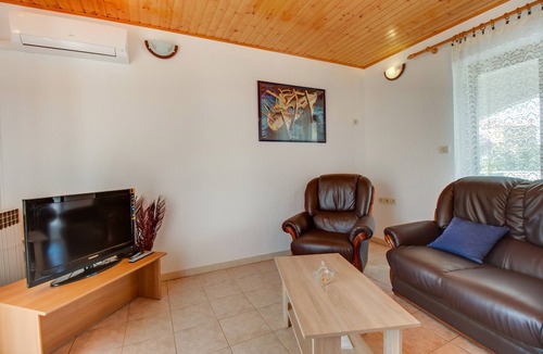 Nerezine Apartment | Three bedroom apartment with terrace Nerezine, Lošinj (A-12149-a)