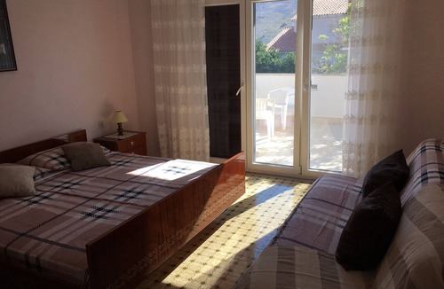 Vlasici Apartment | Three bedroom apartment with terrace Vlašići, Pag (A-4140-a)