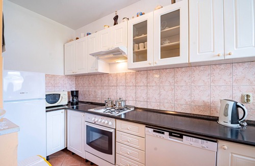 Kneza Apartment | Three bedroom apartment near beach Kneža, Korčula (A-10168-c)