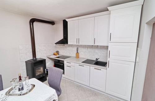 Brna Apartment | Three bedroom apartment near beach Brna, Korčula (A-4463-a)