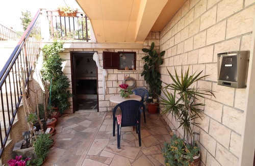 Brna Apartment | Three bedroom apartment near beach Brna, Korčula (A-4463-a)