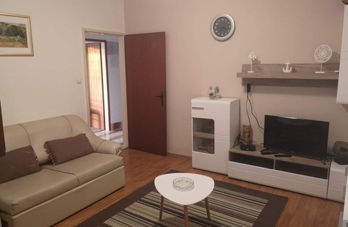 Brna Apartment | Three bedroom apartment near beach Brna, Korčula (A-9187-a)