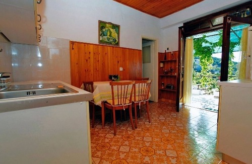Prigradica Apartment | Three bedroom apartment near beach Prigradica, Korčula (A-19333-a)