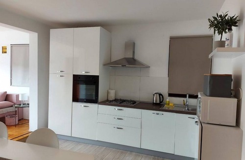 Necujam Apartment | Three bedroom apartment with terrace and sea view Nečujam, Šolta (A-13884-a)