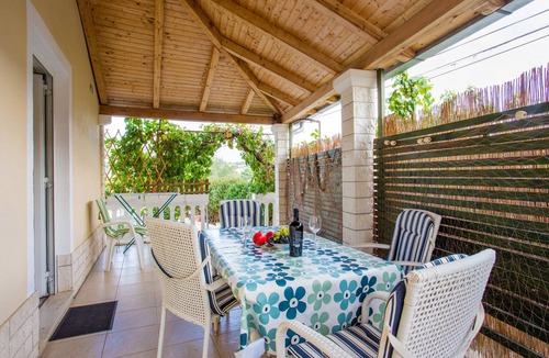 Marina Apartment | Three bedroom apartment with terrace Marina (Trogir) (A-5953-b)