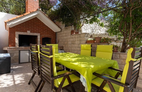 Mimice Apartment | Three bedroom apartment with balcony and sea view Mimice, Omiš (A-2805-b)