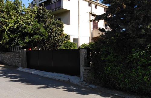Susica Apartment | Three bedroom apartment with terrace Murter (A-5098-a)