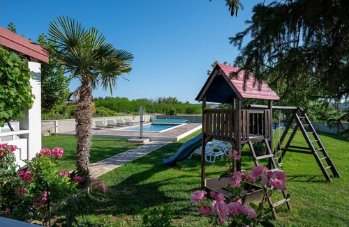 Ljubac Apartment | Three bedroom apartment with terrace Ljubač, Zadar (A-5831-a)