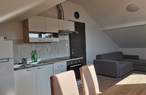 Muline Apartment | Three bedroom apartment near beach Sušica, Ugljan (A-3462-b)