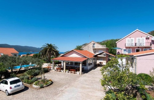 Cove Tri Zala (Zrnovo) Apartment | Three bedroom Apartment with Terrace (3)