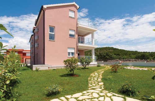 Tribunj Apartment | Three-Bedroom Apartment in Tribunj