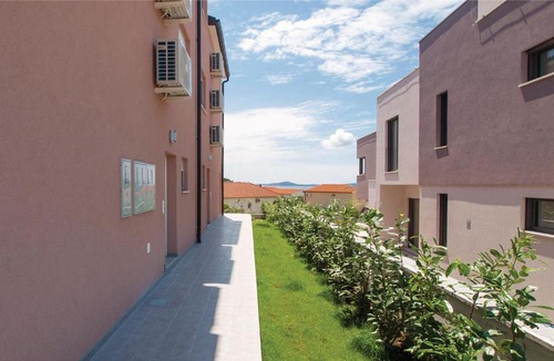 Tribunj Apartment | Three-Bedroom Apartment in Tribunj
