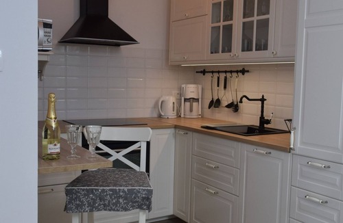 Rab Apartment | Three bedroom apartment near beach Barbat (Rab) (A-4973-a)