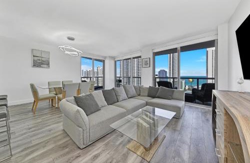 Hallandale Beach Apartment | Three-Bedroom Beachwalk Resort Apartment