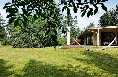 Bording House | Three-Bedroom Holiday home in Bording 3