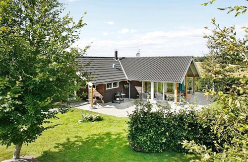 Vester Grønning House | Three-Bedroom Holiday home in Roslev 7