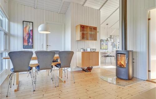 Vejers Strand House | Three-Bedroom Holiday Home In Vejers Strand