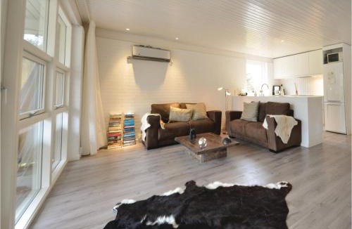 Sillerslev House | Three-Bedroom Holiday Home In Oster Assels