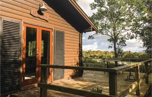 Krejbjerg House | Three-Bedroom Holiday Home In Ejstrupholm