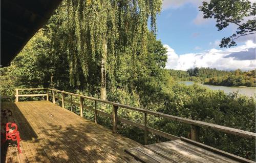 Krejbjerg House | Three-Bedroom Holiday Home In Ejstrupholm