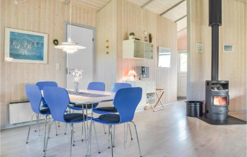 Nørre Lyngvig House | Three-Bedroom Holiday Home In Hvide Sande