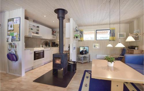 Houstrup House | Three-Bedroom Holiday Home In Norre Nebel