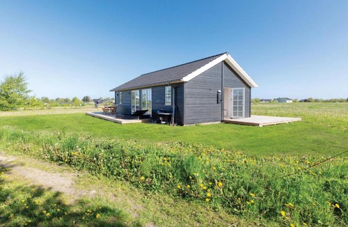 Havnsø House | Three-Bedroom Holiday Home in Follenslev
