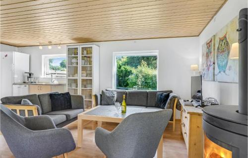 Hornsved House | Three-Bedroom Holiday Home In Jagerspris